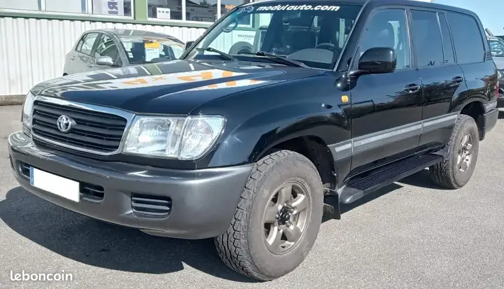Toyota Land Cruiser