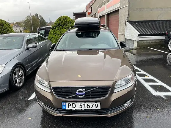 Volvo V70 2015 photo 2