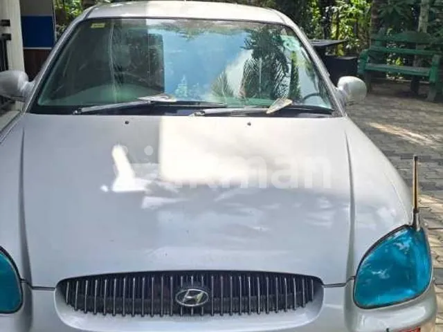 Hyundai Sonata 2001 photo 4