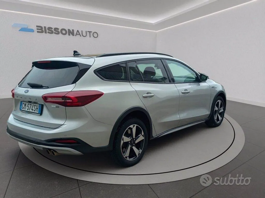 Ford Focus 2023 photo 5