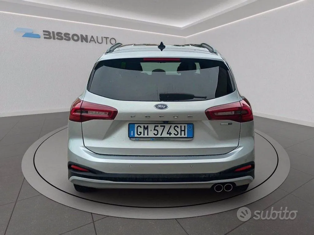 Ford Focus 2023 photo 4
