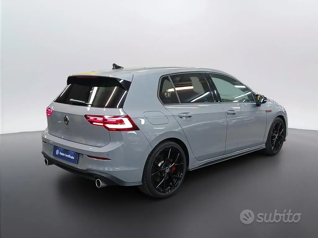 Volkswagen Golf 2023 photo 2