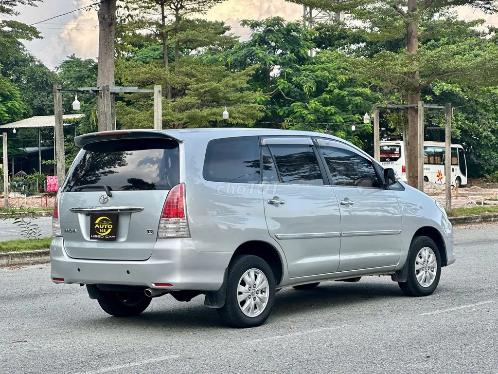 Toyota Innova 2009 photo 5