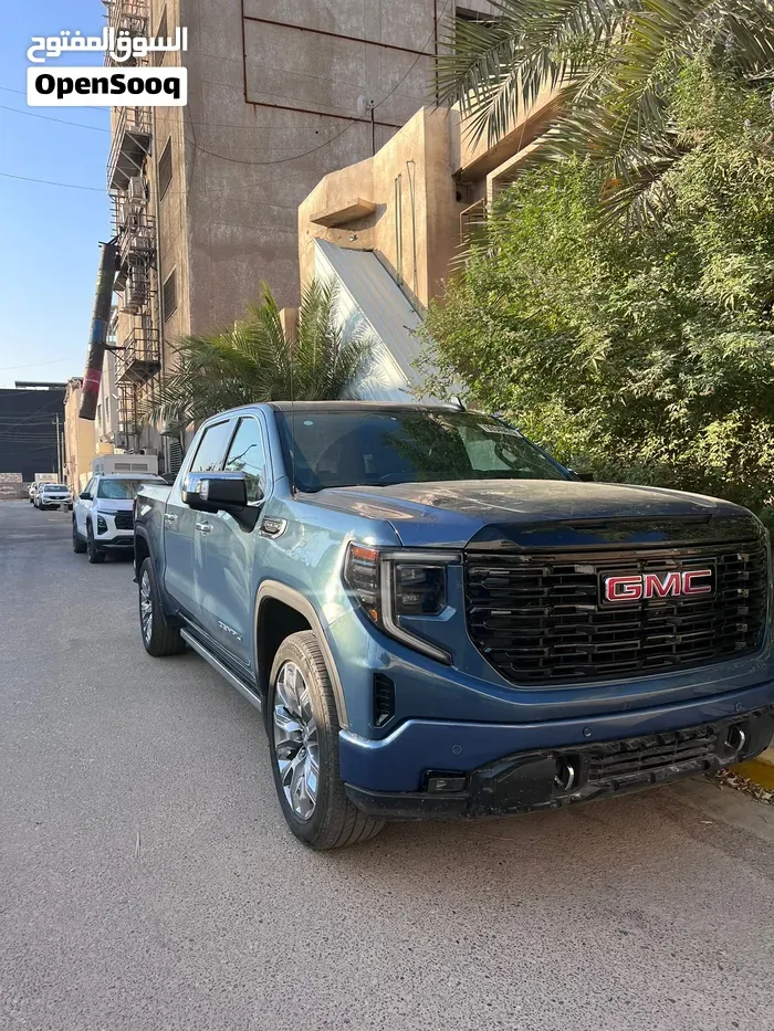 GMC Sierra