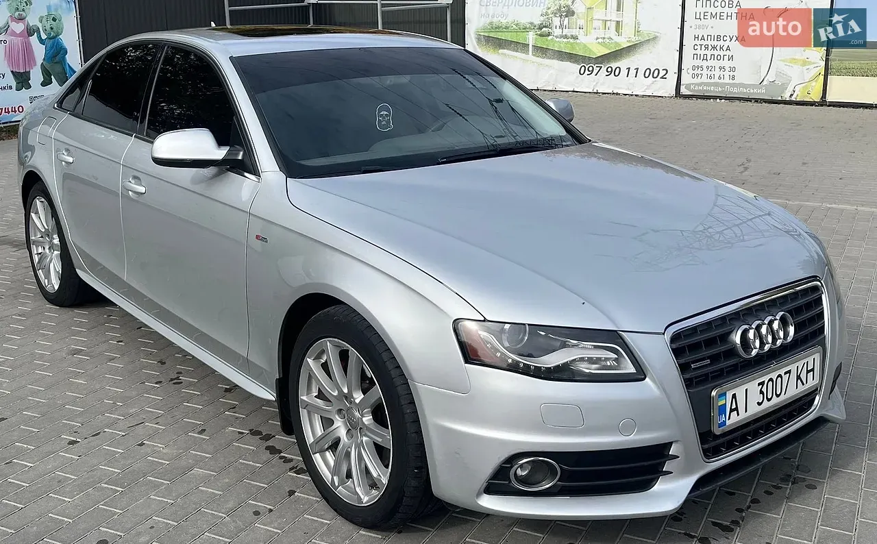 Audi A4 2011 photo 2