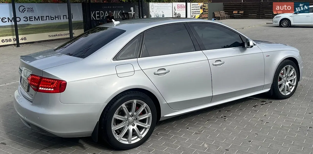 Audi A4 2011 photo 5