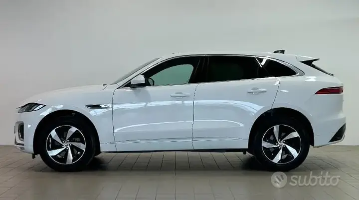 Jaguar F-Pace 2023 photo 2