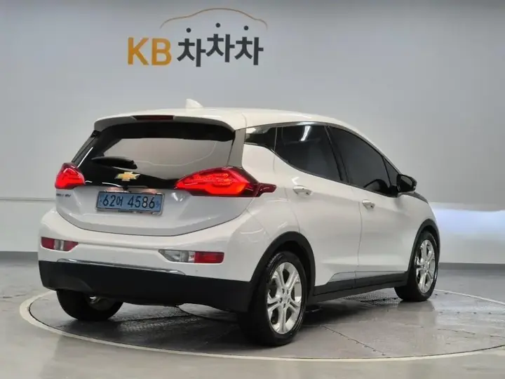 Chevrolet Bolt 2018 photo 3
