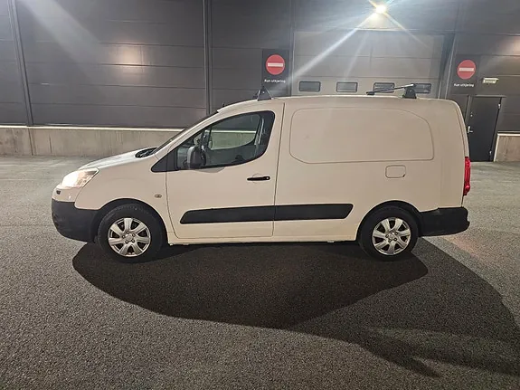 Peugeot Partner 2010 photo 2
