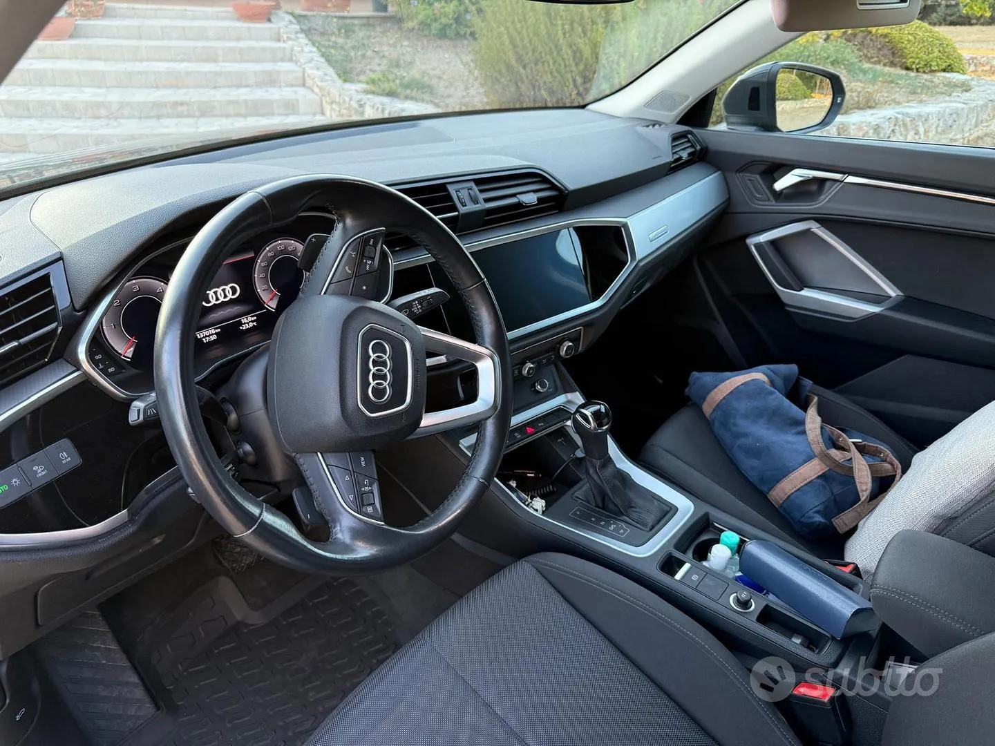 Audi Q3 2019 photo 2