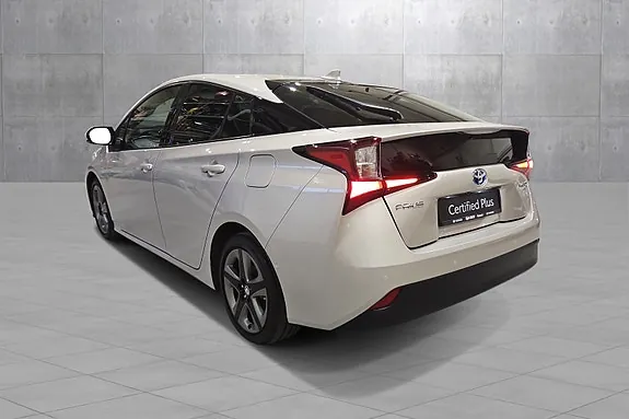 Toyota Prius 2022 photo 3