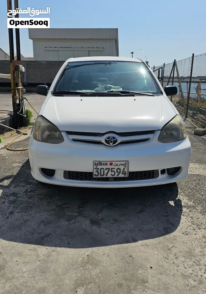 Toyota Echo 2004 photo 3