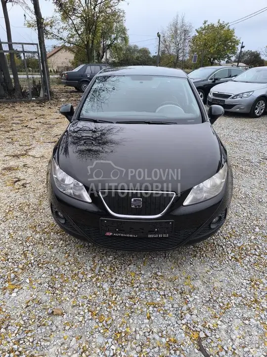 Seat Ibiza 2011 photo 4