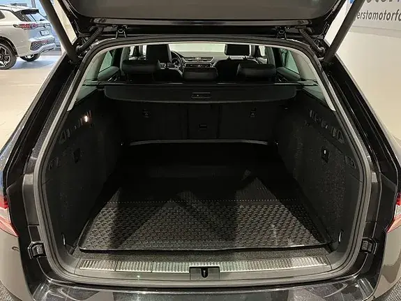 Skoda Superb 2018 photo 5