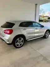 Mercedes-Benz Gla Class 2018 photo 3
