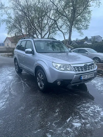 Subaru Forester 2012 photo 2