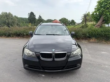 BMW 320D 2006 photo 2