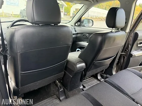 Mitsubishi Outlander 2011 photo 5