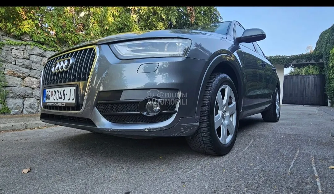 Audi Q3 2012 photo 3