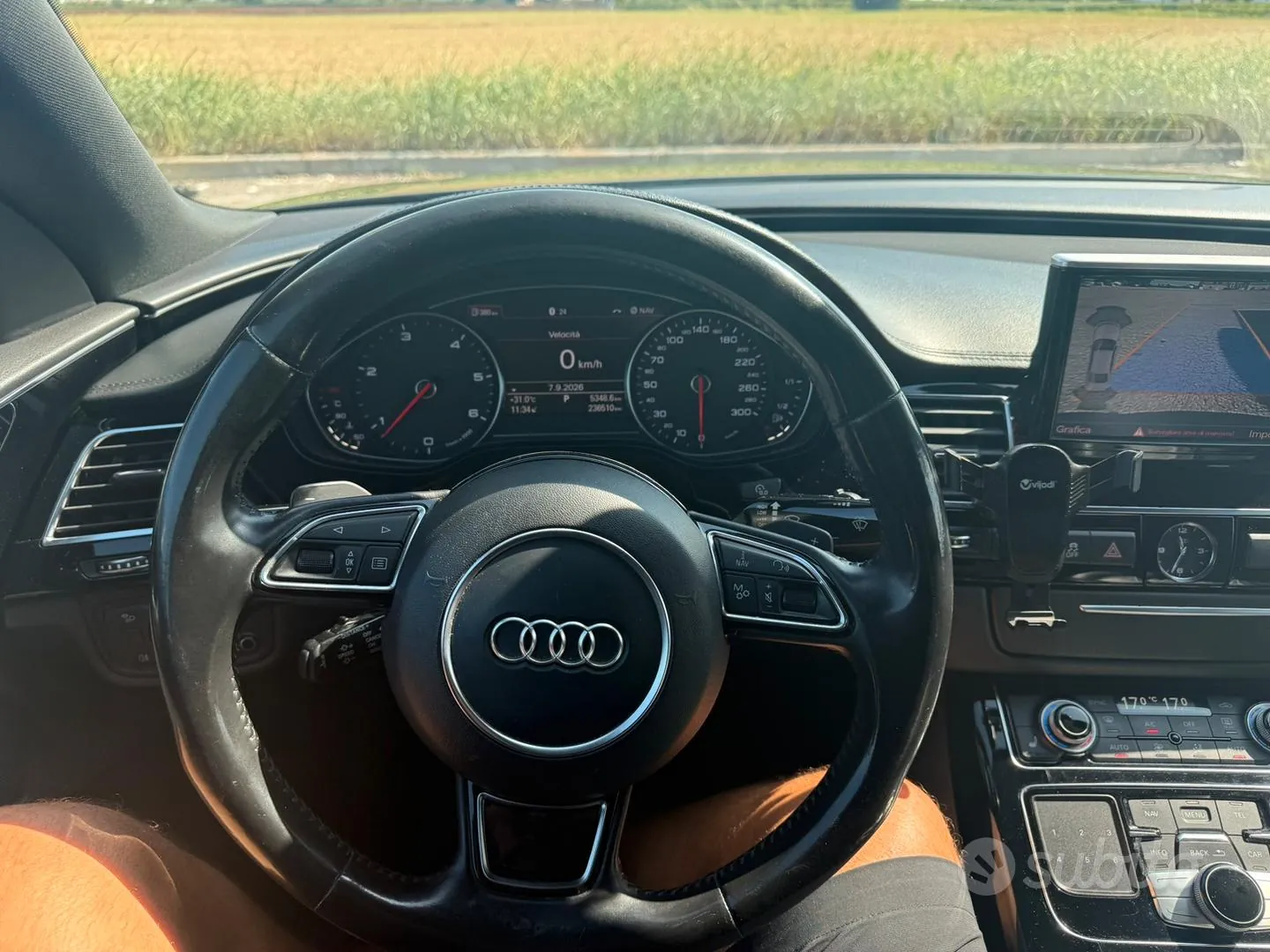 Audi A8 2017 photo 5