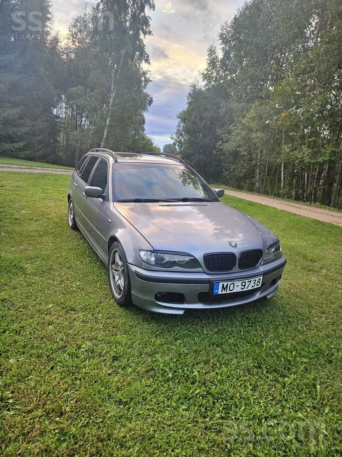 BMW 320 2003 photo 1