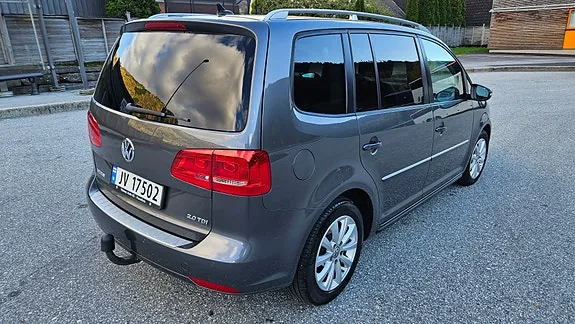 Volkswagen Touran 2013 photo 5