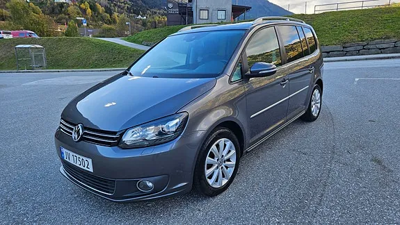 Volkswagen Touran 2013 photo 3