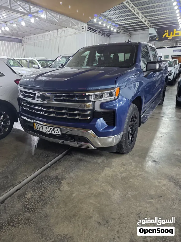 Chevrolet Silverado 2024 photo 2