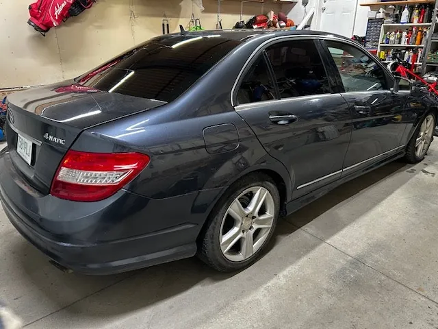 Mercedes-Benz C300 2010 photo 3