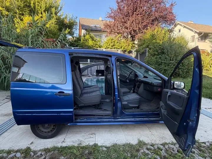 Mercedes-Benz Vaneo 2003 photo 2