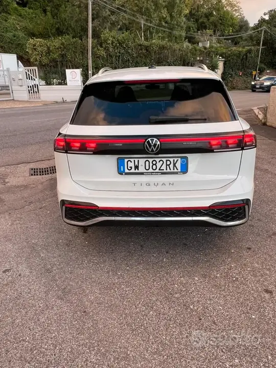 Volkswagen Tiguan 2024 photo 3