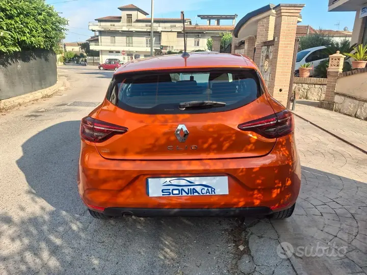 Renault Clio 2023 photo 4