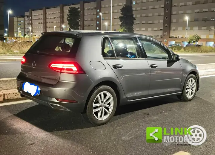 Volkswagen Golf 2018 photo 2