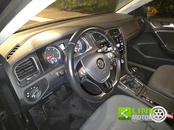 Volkswagen Golf 2018 photo 4