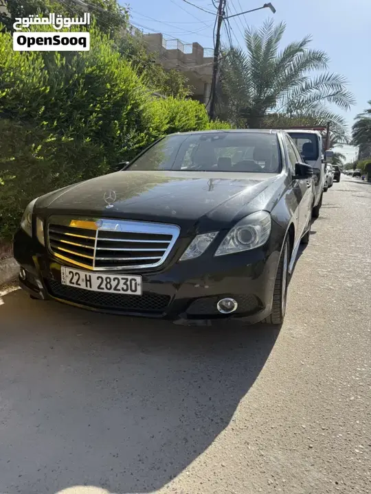 Mercedes-Benz E-Class 2011 photo 2