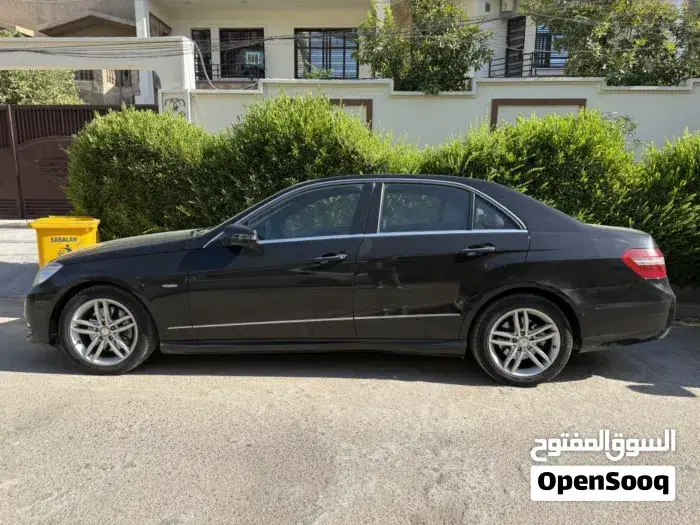 Mercedes-Benz E-Class 2011 photo 4
