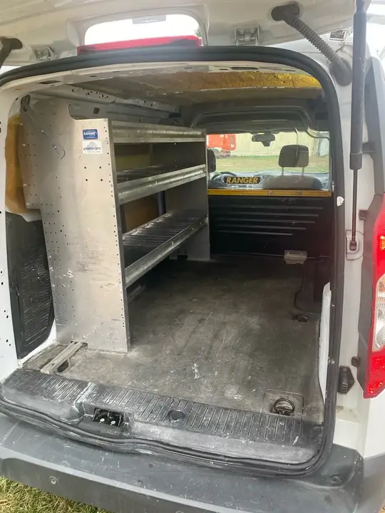 Ford Transit 2016 photo 2