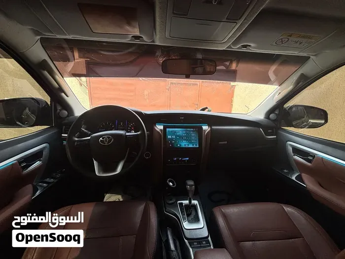 Toyota Fortuner 2017 photo 2