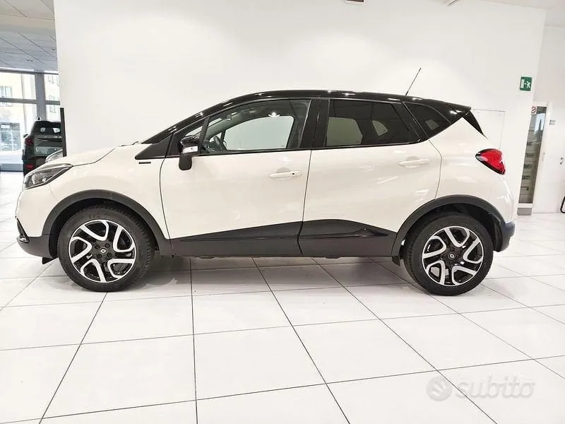Renault Captur 2017 photo 2