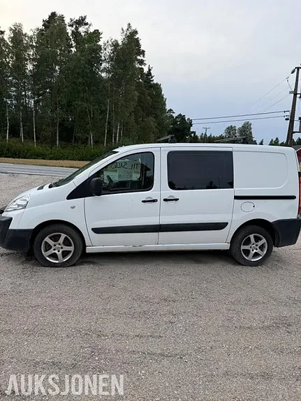 Peugeot Expert 2011 photo 4