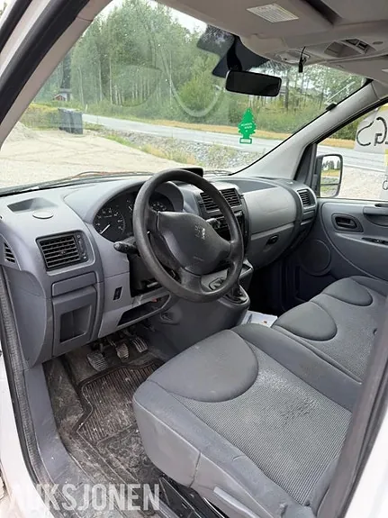 Peugeot Expert 2011 photo 5
