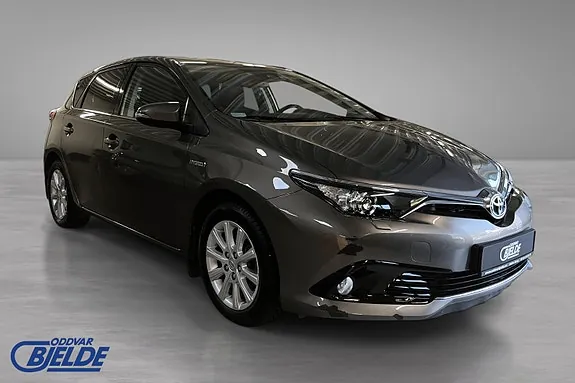 Toyota Auris 2017 photo 3