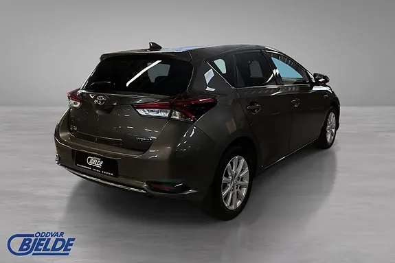 Toyota Auris 2017 photo 5