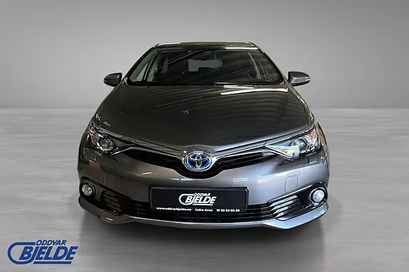 Toyota Auris 2017 photo 2