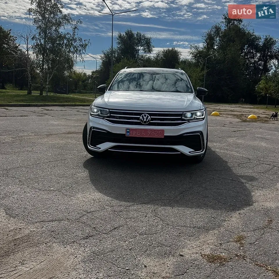 Volkswagen Tiguan 2023 photo 2