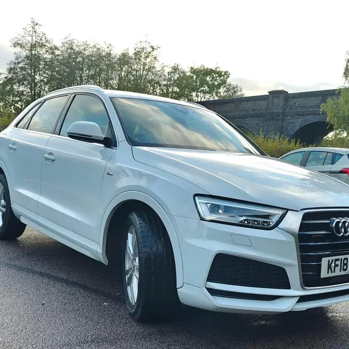 Audi Q3 2018 photo 5