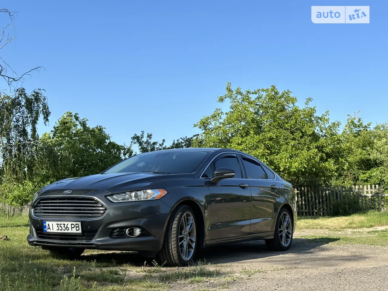 Ford Fusion 2014 photo 2