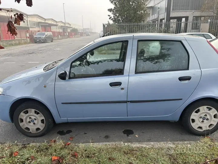 Fiat Punto 2006 photo 3