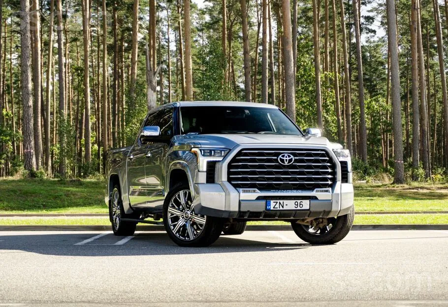 Toyota Tundra 2022 photo 2
