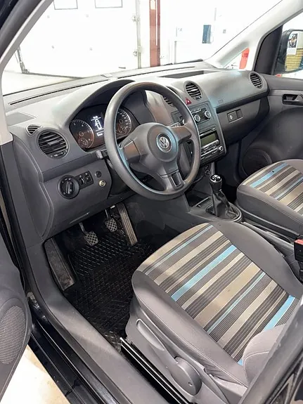 Volkswagen Caddy 2015 photo 2